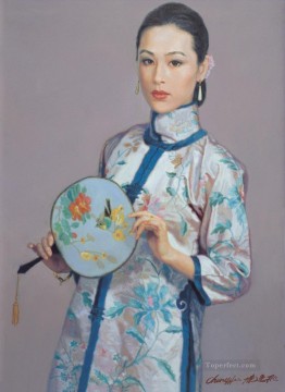 中国 Painting - ファンを持つ少女 中国の少女